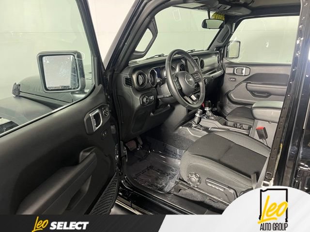 Used 2022 Jeep Wrangler Unlimited Sport AWD/4WD image 9