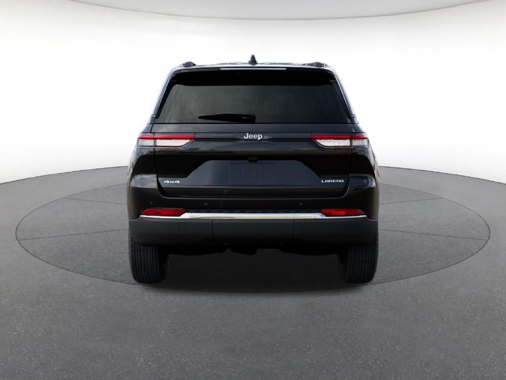 New 2027 Jeep Grand Cherokee Laredo X AWD/4WD image 8