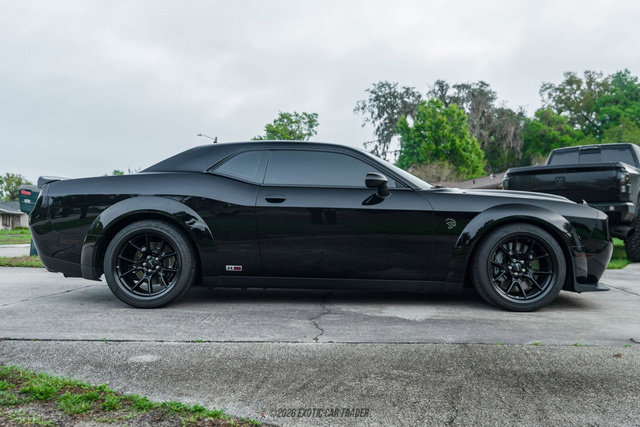 Used 2023 Dodge Challenger SRT Hellcat RWD image 9