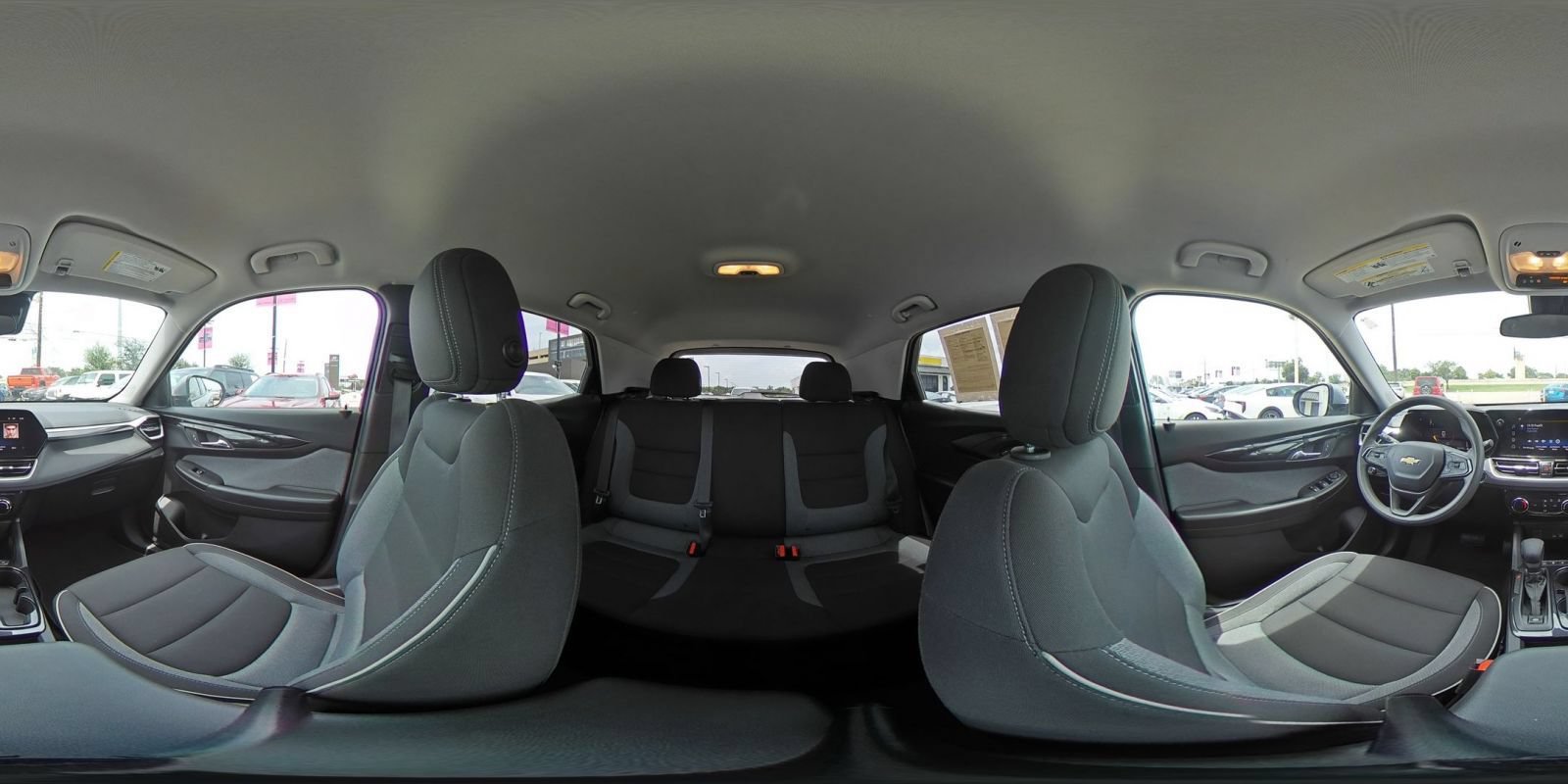 Used 2025 Chevrolet TrailBlazer LT AWD/4WD image 41