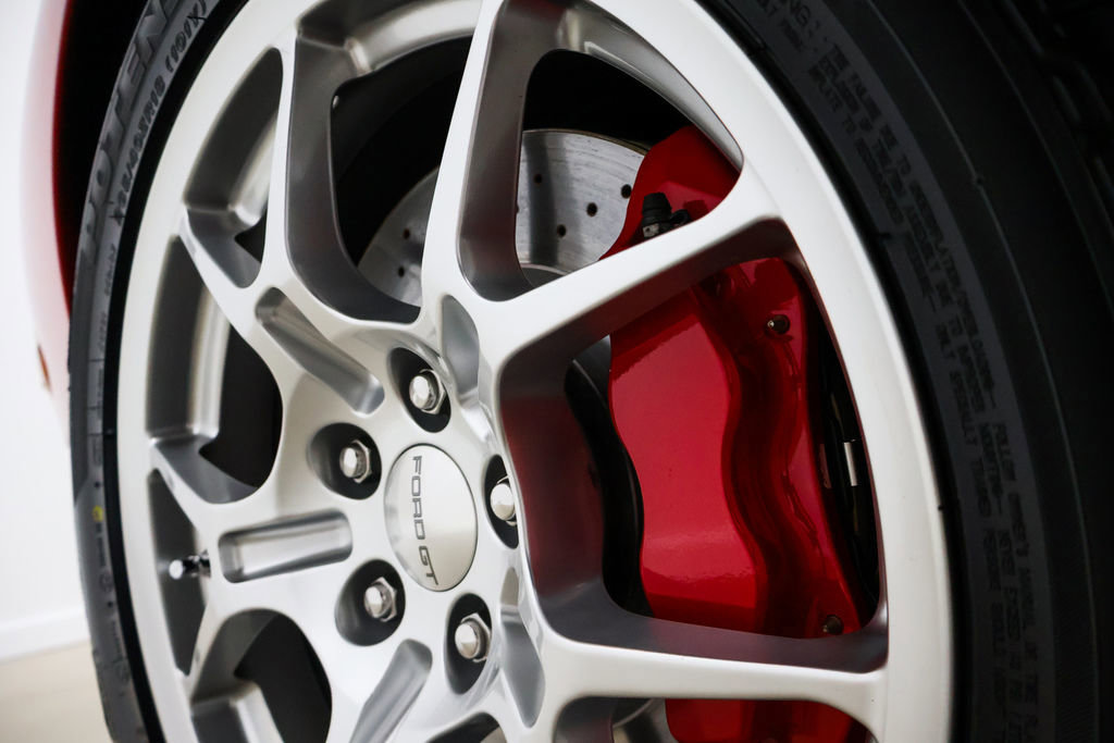 Used 2006 Ford GT RWD image 84