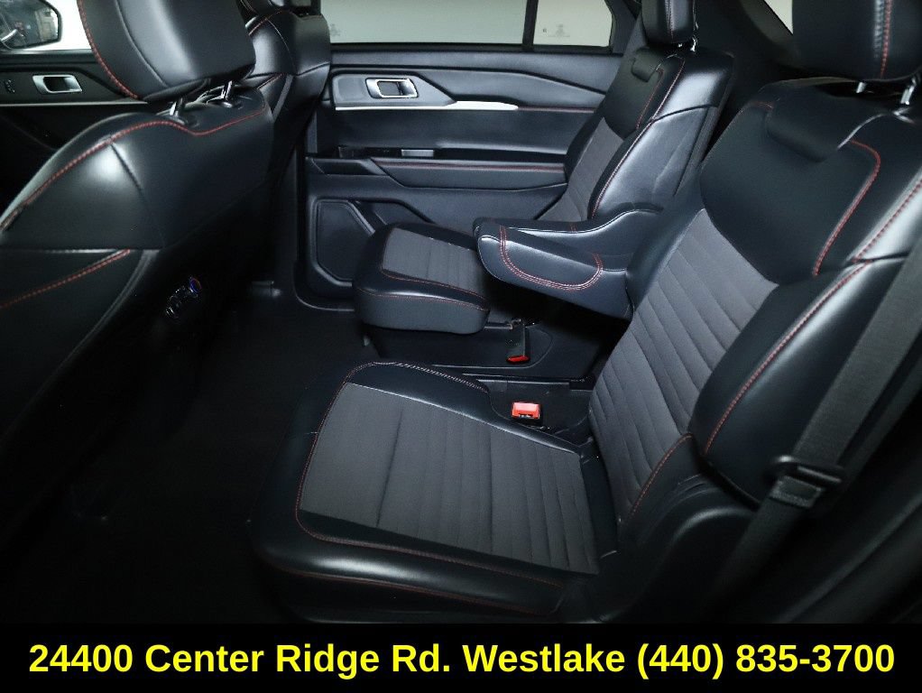 Used 2025 Ford Explorer ST-Line AWD/4WD image 14