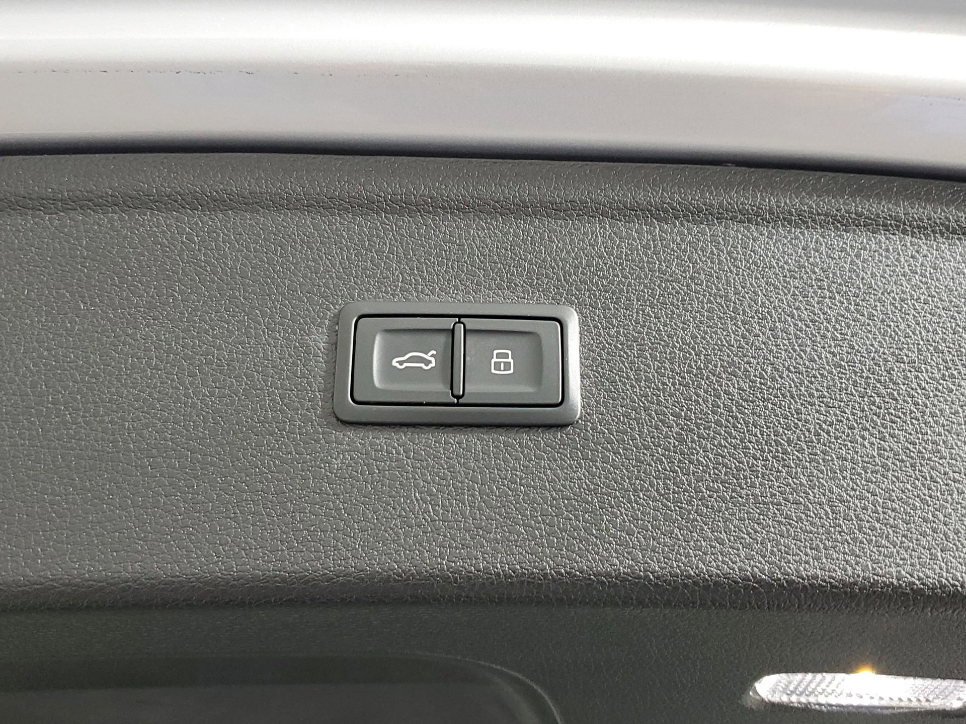 Certified 2024 Audi Q5 2.0T Premium Plus image 22