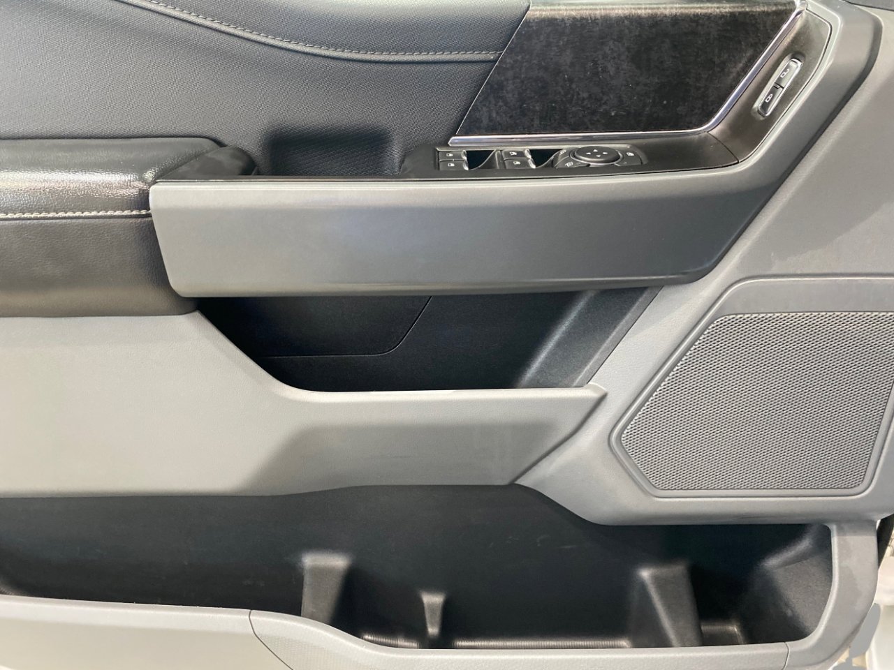 Used 2021 Ford F150 XLT w/ Equipment Group 301A Mid image 16