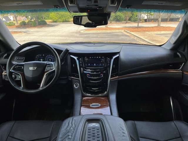 Used 2016 Cadillac Escalade Premium AWD/4WD image 27