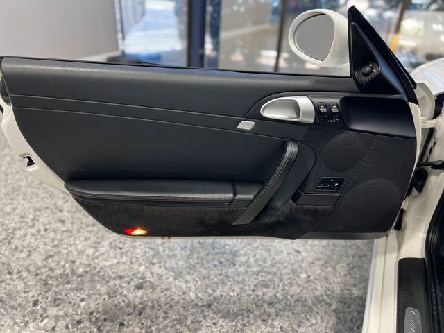 Used 2009 Porsche 911 Carrera 4S image 17