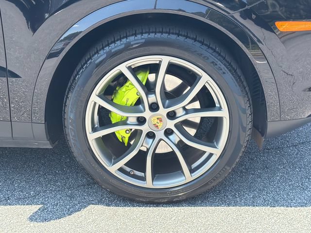 Used 2022 Porsche Cayenne Platinum Edition AWD/4WD image 14