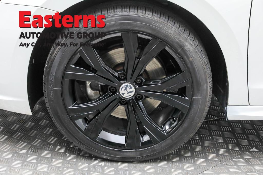 Used 2022 Volkswagen Passat 2.0T SE image 30