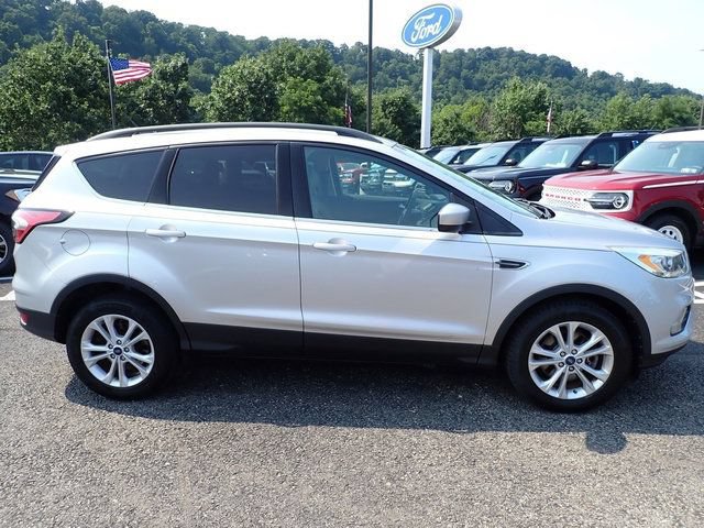 Used 2017 Ford Escape SE w/ SE Leather Comfort Package AWD/4WD image 10
