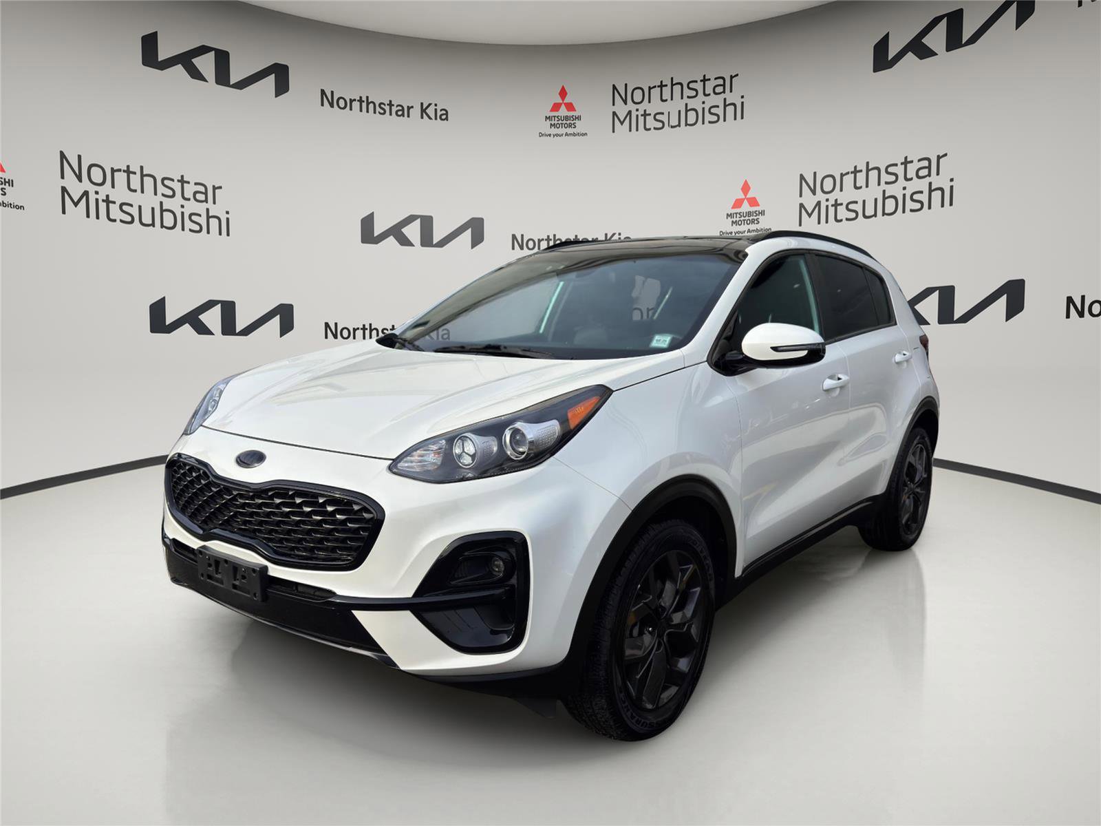 Used 2022 Kia Sportage Nightfall Edition image 1