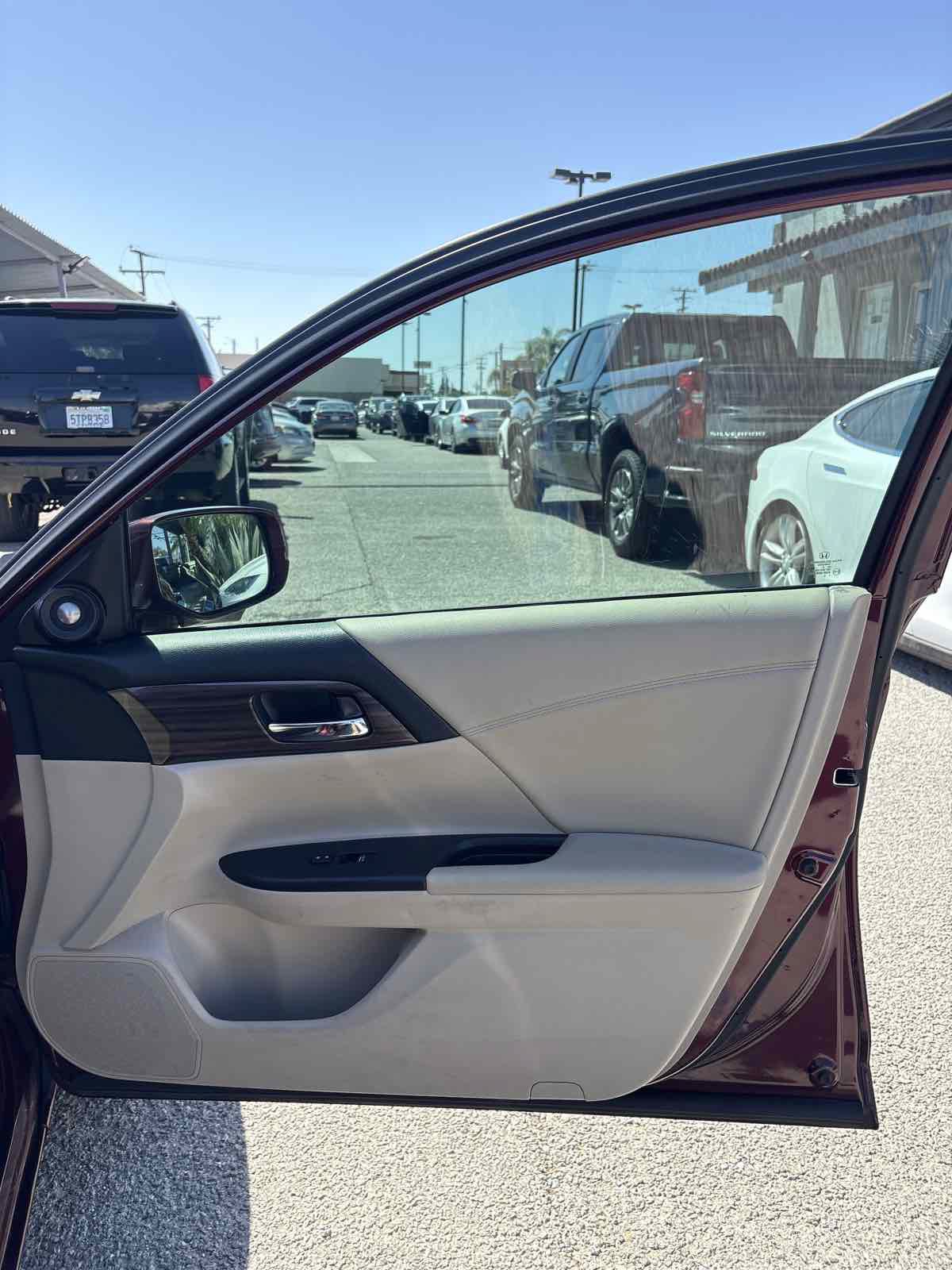 Used 2016 Honda Accord EX-L image 12
