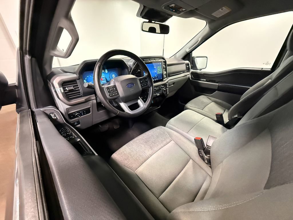 Used 2024 Ford F150 XLT AWD/4WD image 2