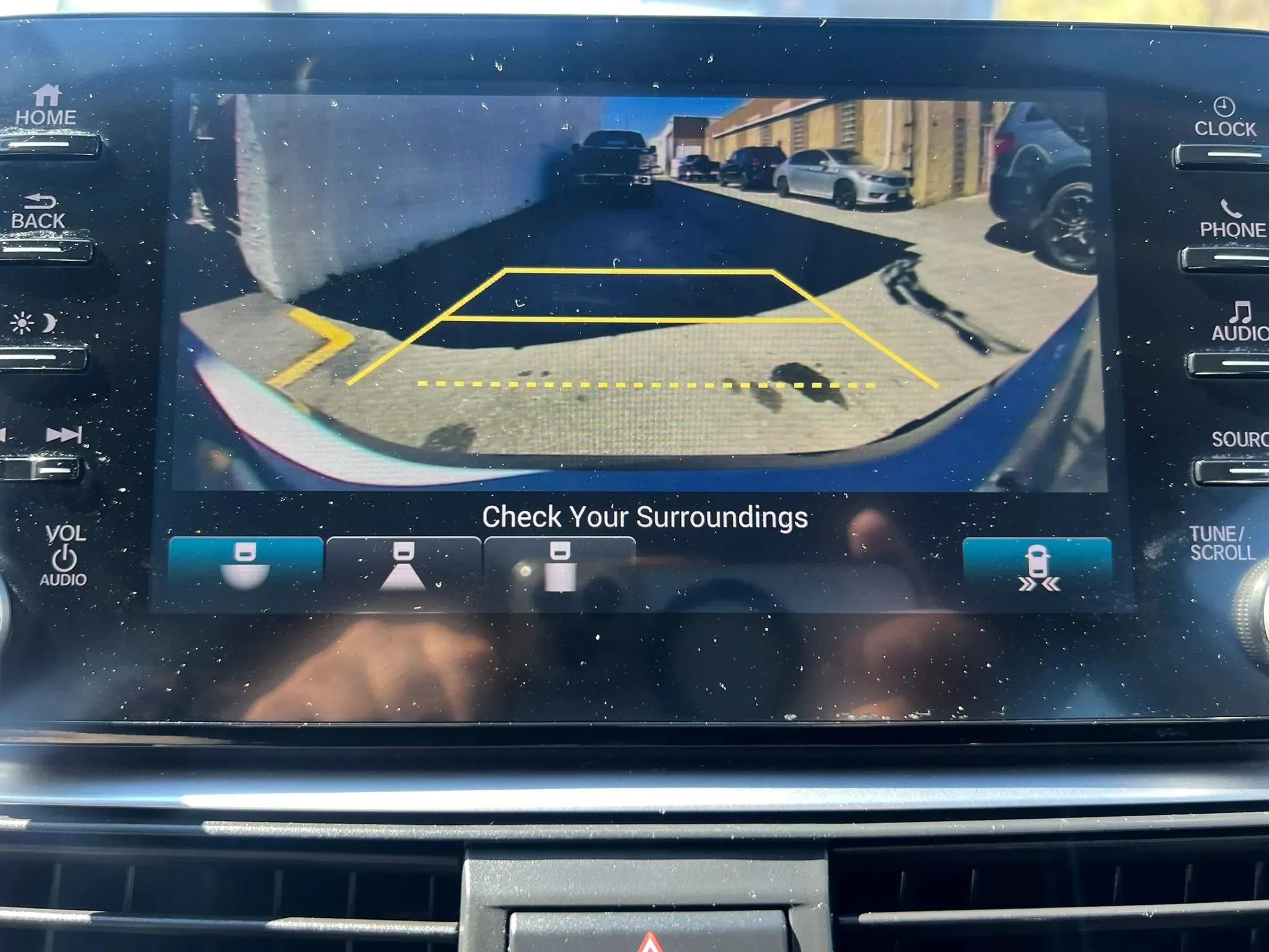 Used 2018 Honda Accord EX image 25