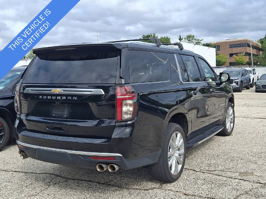 Certified 2023 Chevrolet Suburban High Country AWD/4WD image 7