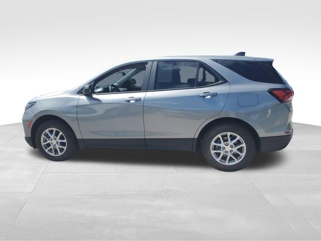 Used 2024 Chevrolet Equinox LS AWD/4WD image 7