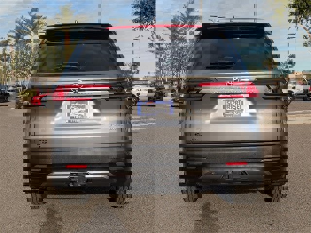 Used 2025 Toyota Grand Highlander FWD image 5