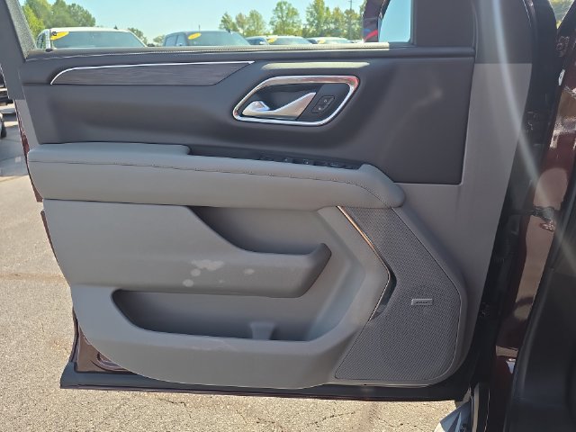 Used 2022 Chevrolet Tahoe LT w/ Luxury Package AWD/4WD image 29