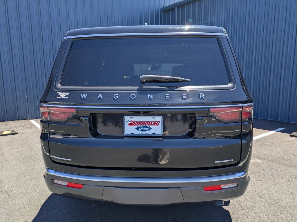 Used 2022 Jeep Wagoneer Series II AWD/4WD image 6