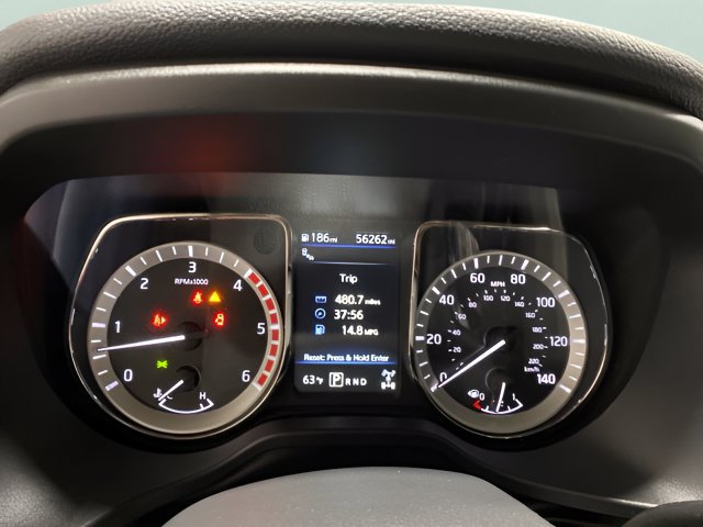 Used 2019 Nissan Titan SV w/ SV Convenience Package AWD/4WD image 16