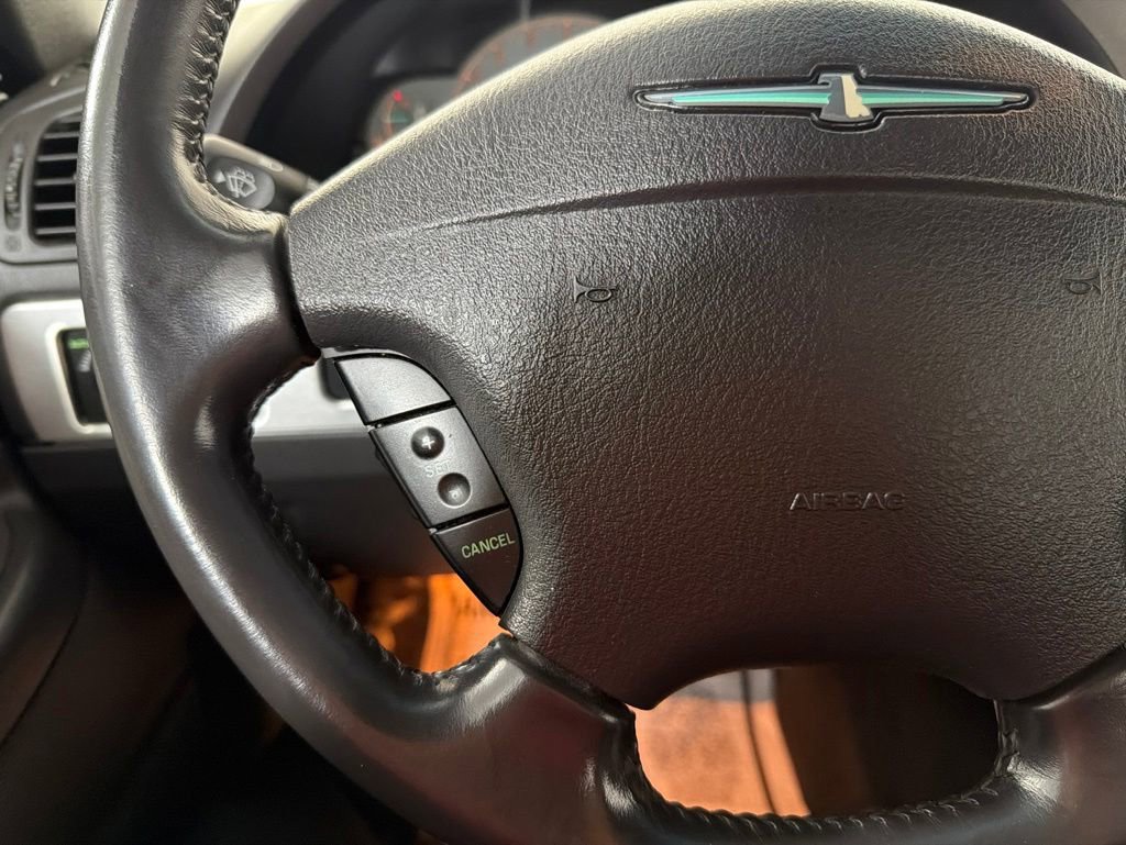 Used 2002 Ford Thunderbird RWD image 24