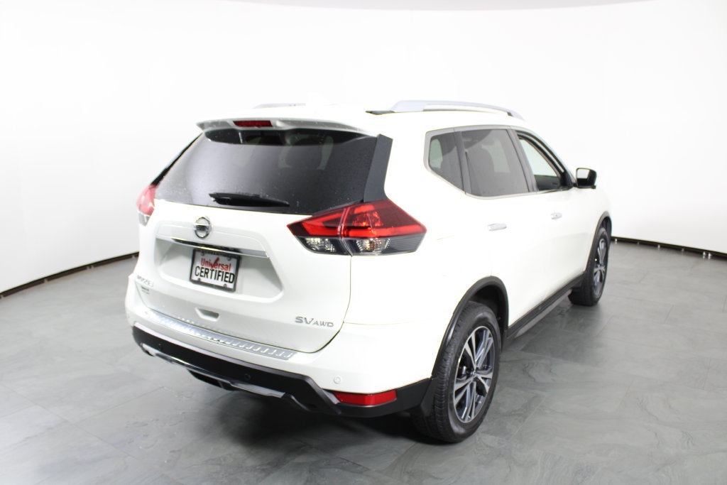 Certified 2020 Nissan Rogue SV w/ Premium Package AWD/4WD image 5