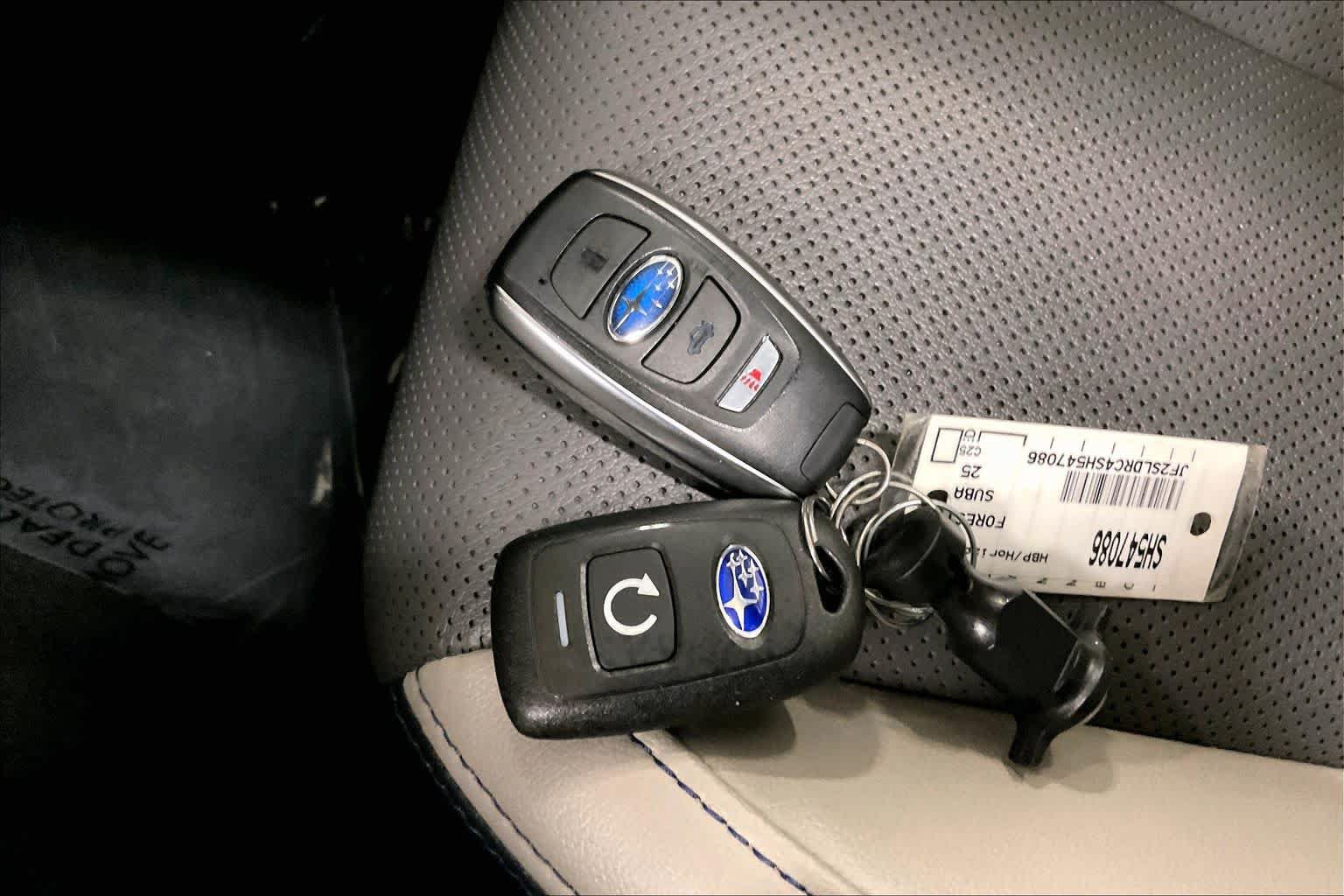 Used 2025 Subaru Forester Limited AWD/4WD image 15