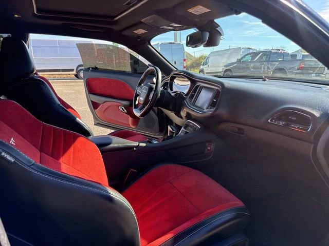 Used 2016 Dodge Challenger SRT Hellcat image 21