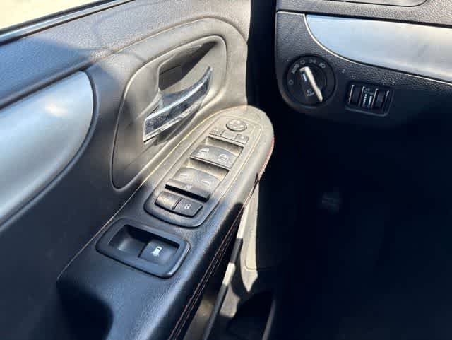 Used 2018 Dodge Grand Caravan GT FWD image 21