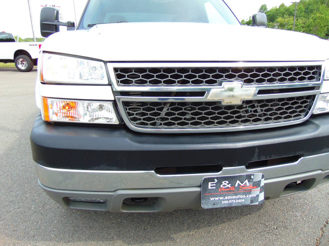 Used 2005 Chevrolet Silverado 2500 LS w/ Heavy-Duty Power Package RWD image 35