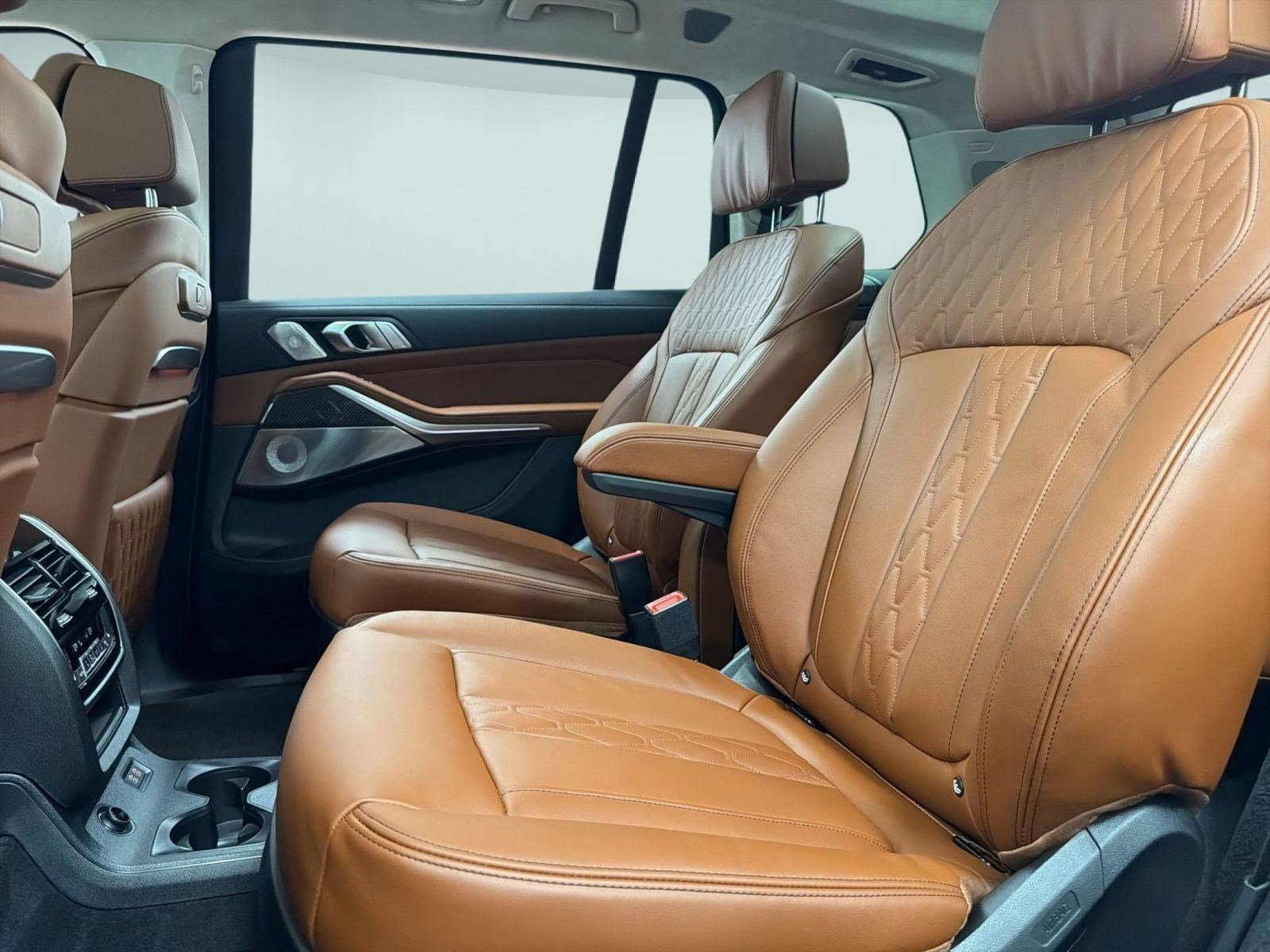 Used 2026 BMW X7 M60i image 26