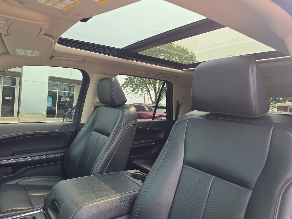 Used 2023 Ford Expedition Max XLT AWD/4WD image 13