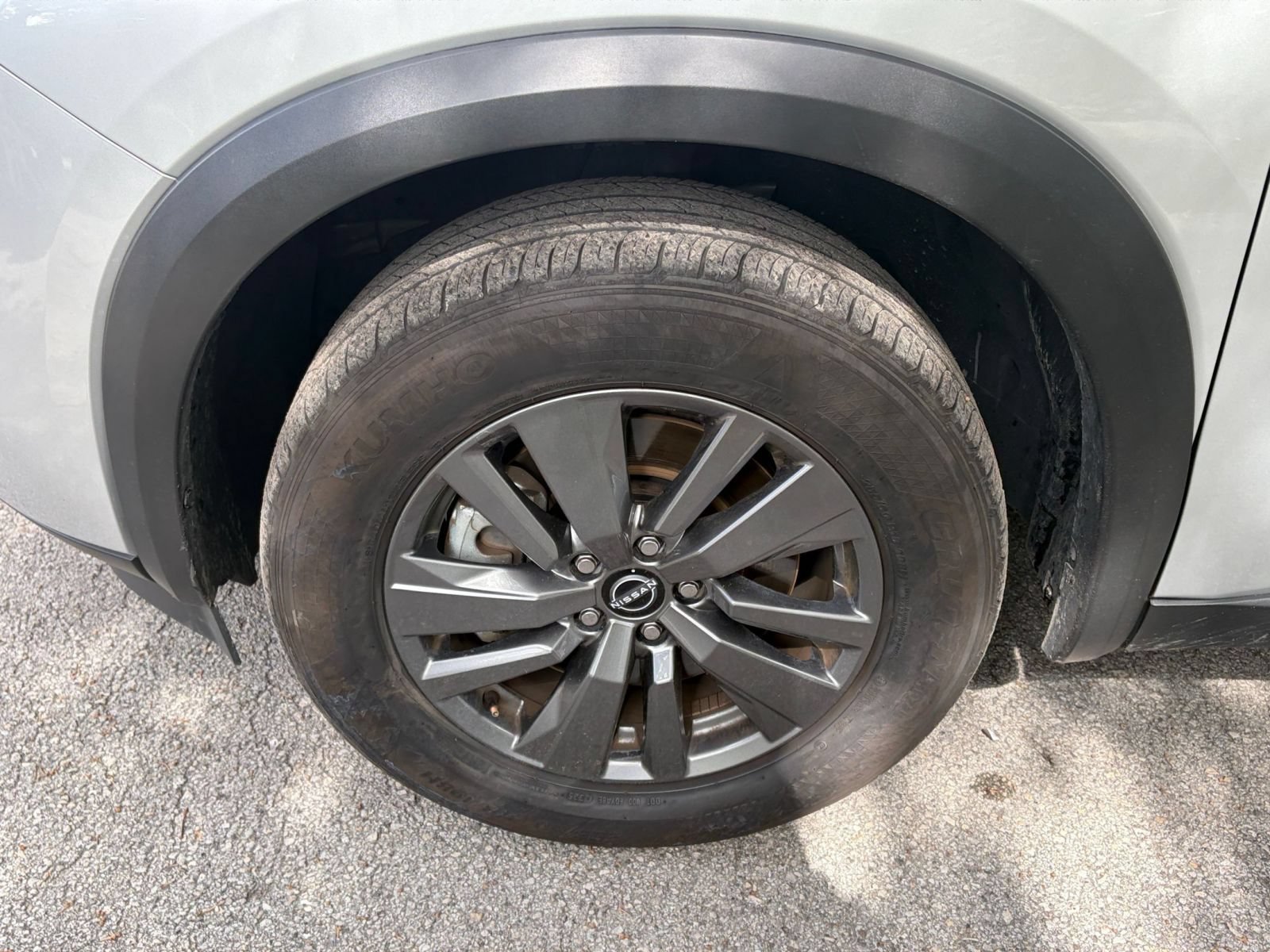 Used 2025 Nissan Pathfinder SV AWD/4WD image 31