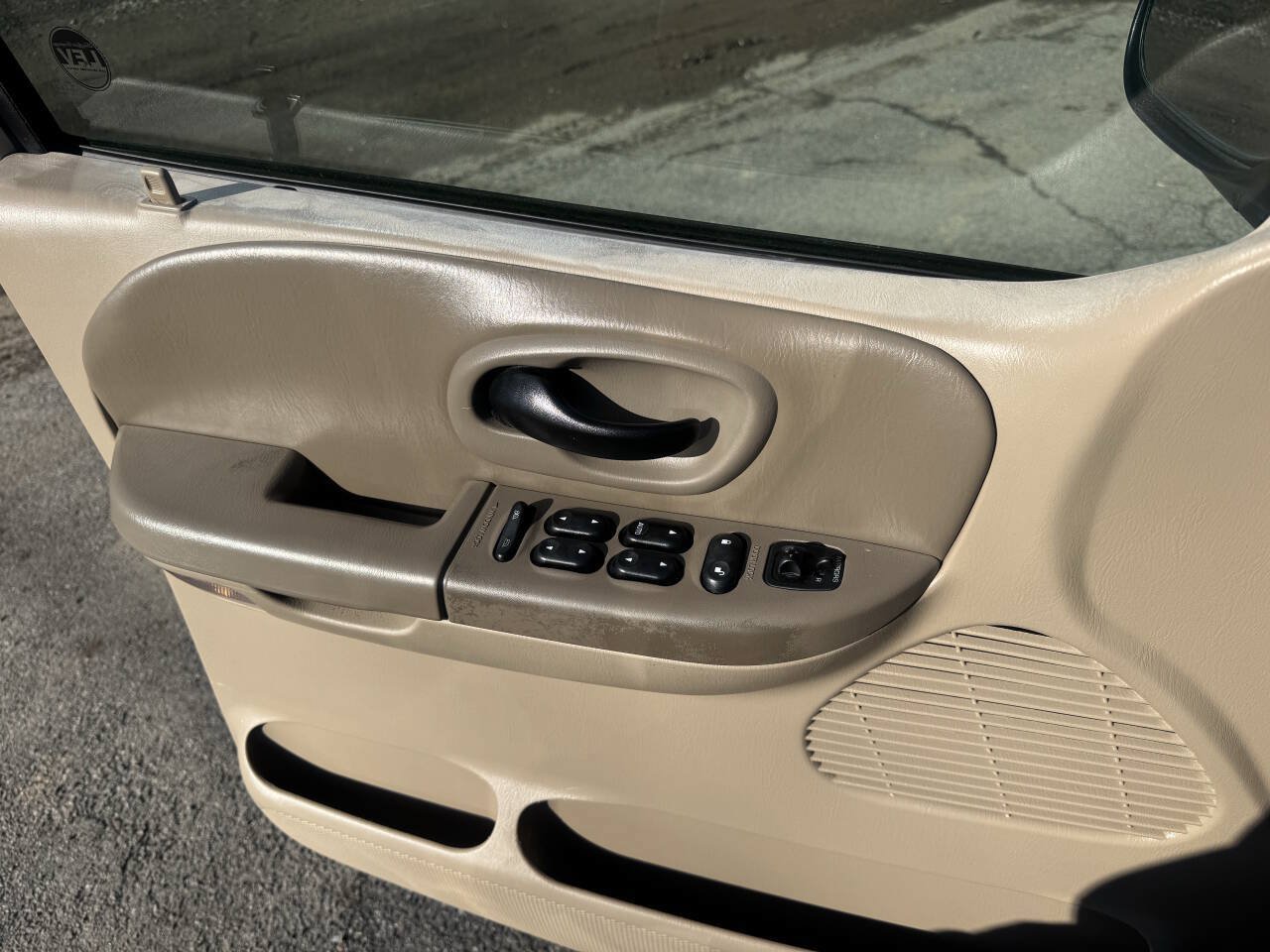 Used 2002 Ford F150 XLT RWD image 10