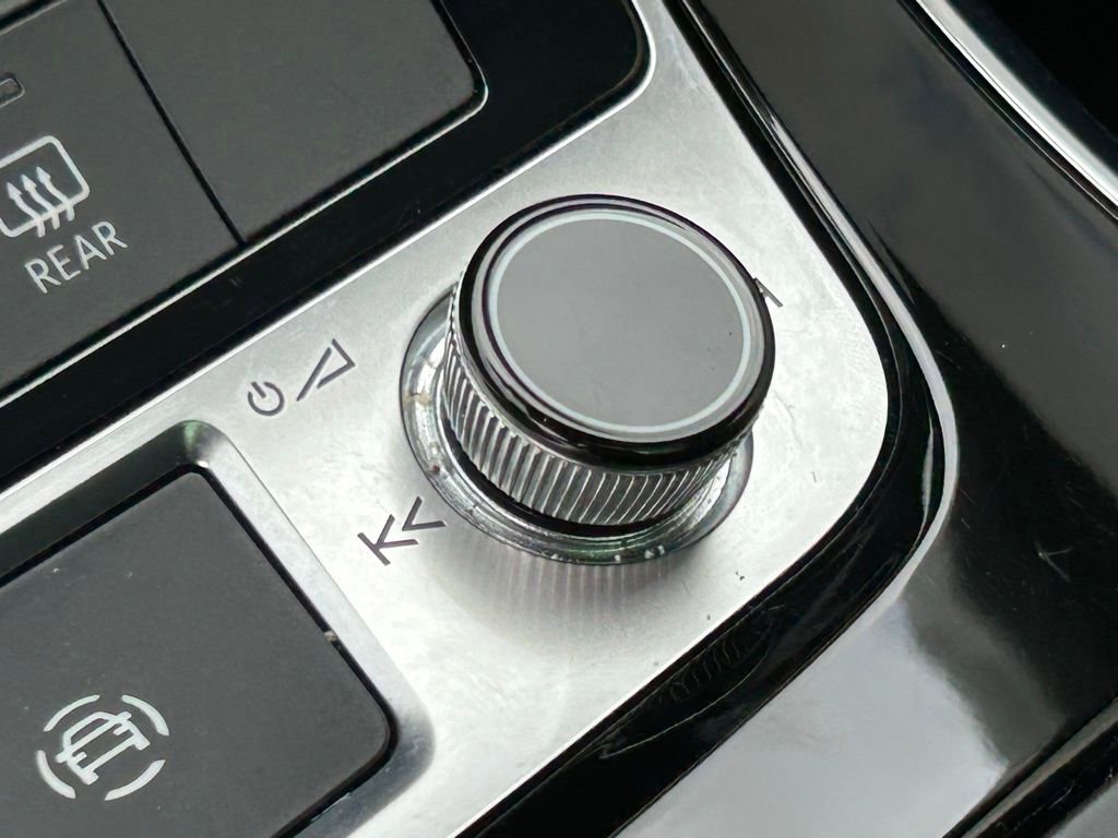 Used 2023 Audi Q8 Premium Plus w/ Premium Plus Package image 30