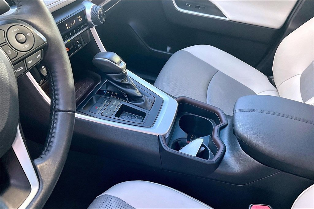 Certified 2020 Toyota RAV4 Limited image 18