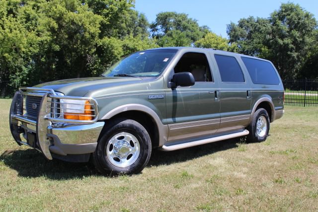 Used 2001 Ford Excursion Limited RWD image 2