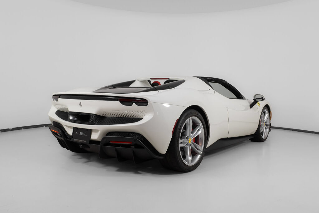 Used 2025 Ferrari 296 GTS RWD image 8