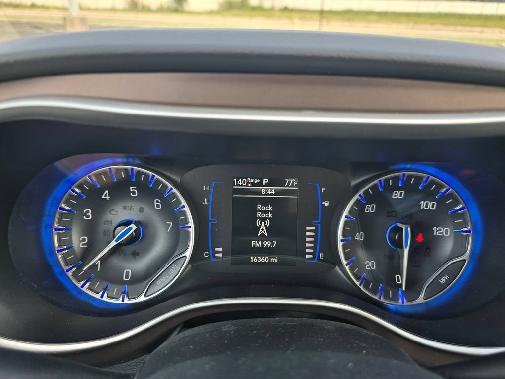Used 2023 Chrysler Voyager LX FWD image 24