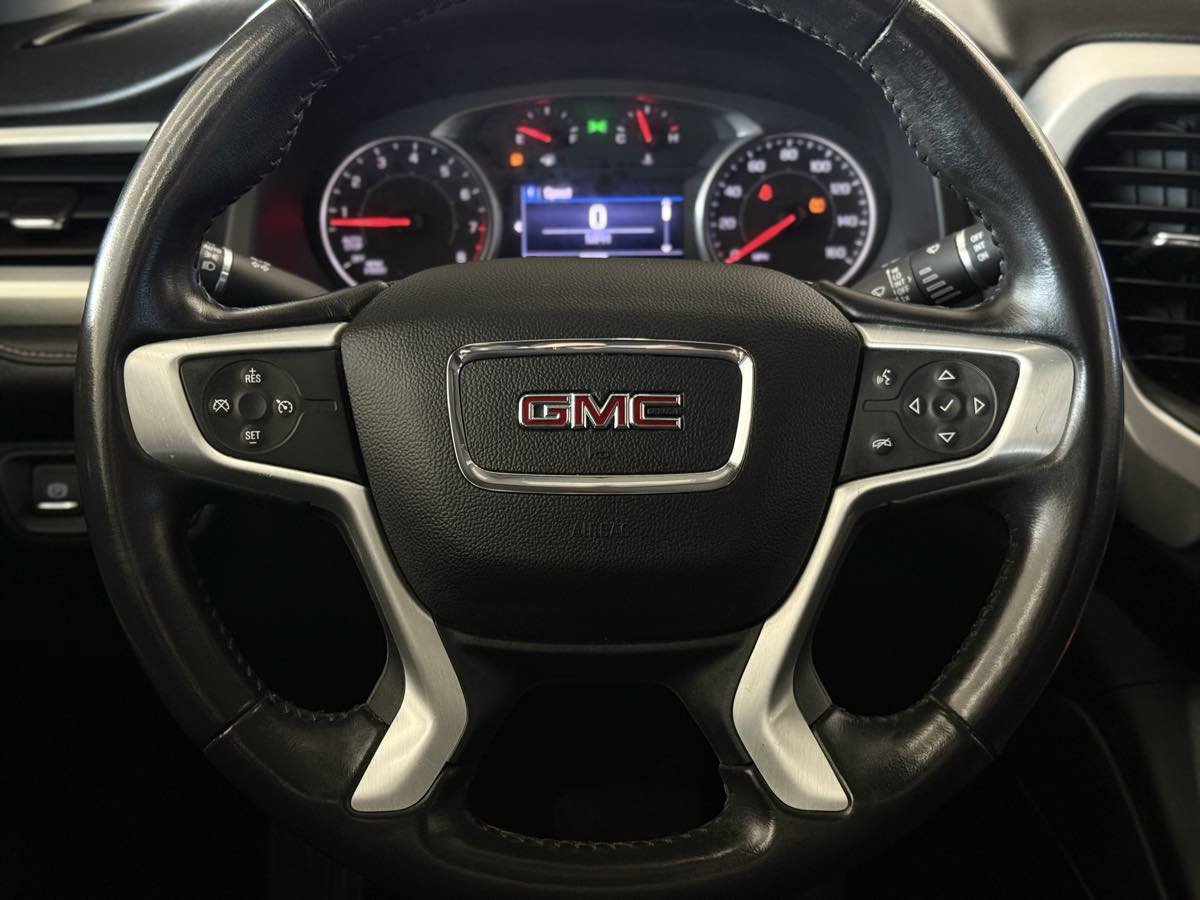 Used 2020 GMC Acadia SLE image 33