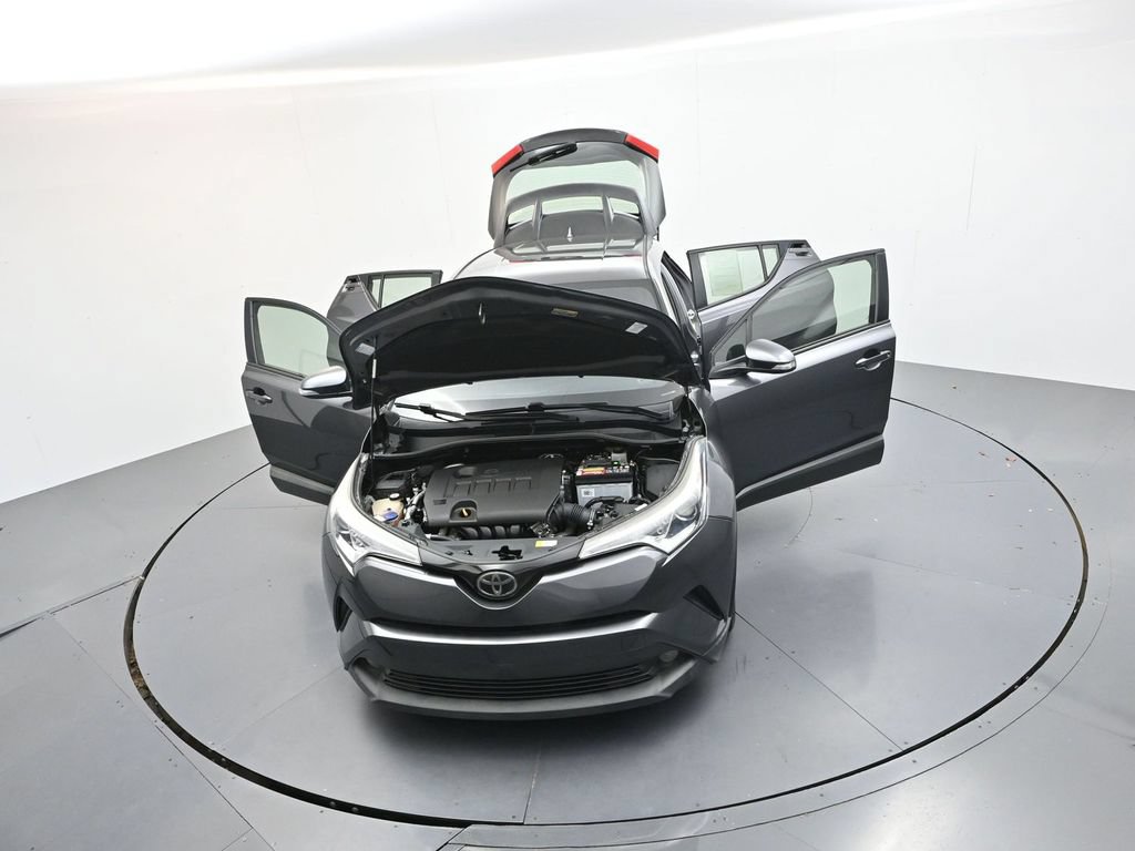 Used 2018 Toyota C-HR XLE FWD image 34