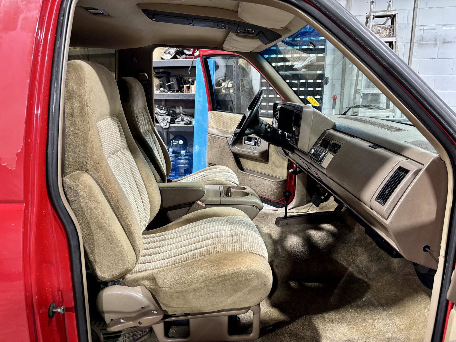 Used 1992 GMC Yukon 4WD 2-Door image 7