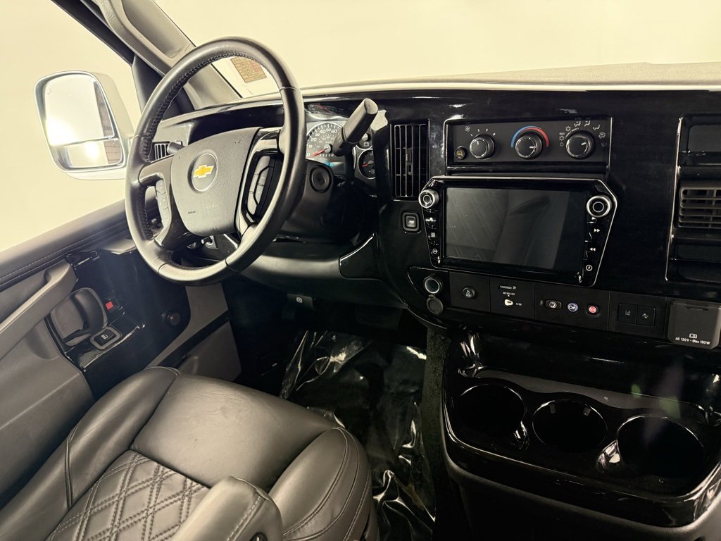 Used 2021 Chevrolet Express 2500 LS w/ Enhanced Convenience Package image 19