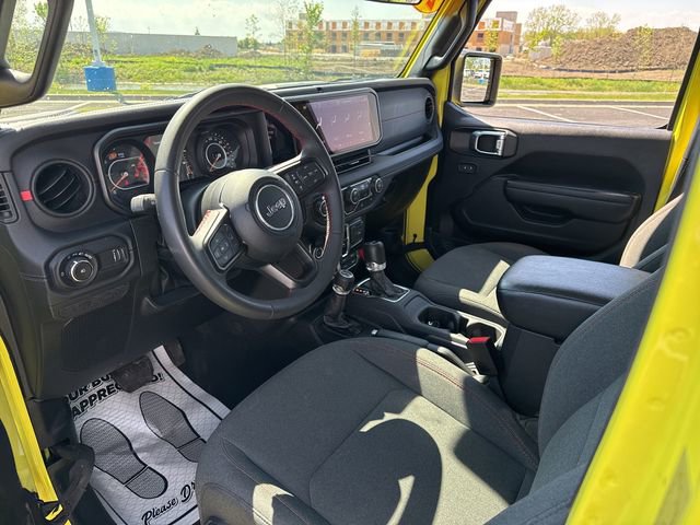 Used 2024 Jeep Wrangler Rubicon image 14