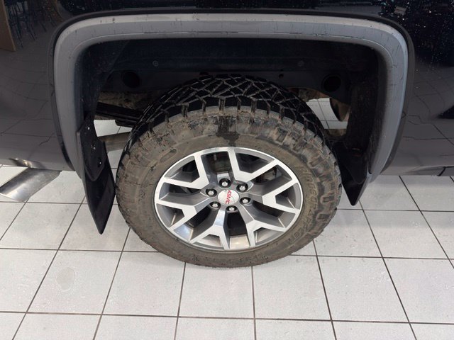 Used 2018 GMC Sierra 1500 SLT AWD/4WD image 37
