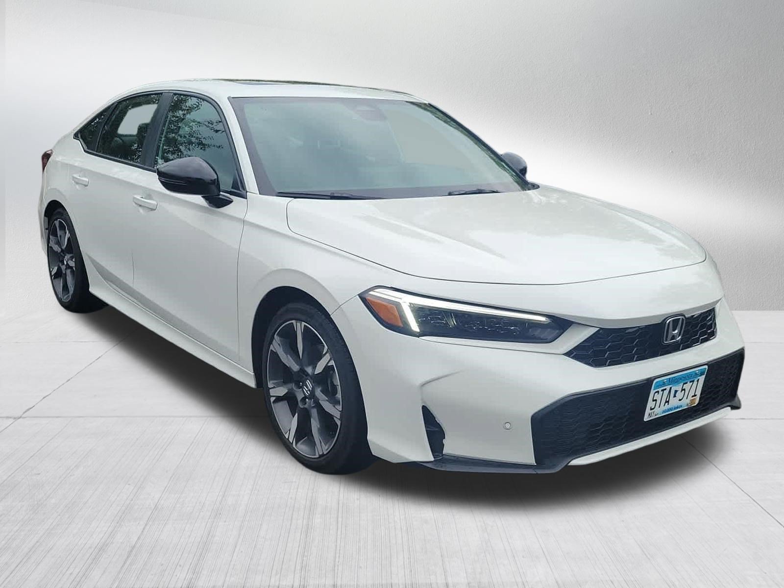 Used 2025 Honda Civic Sport Touring image 3