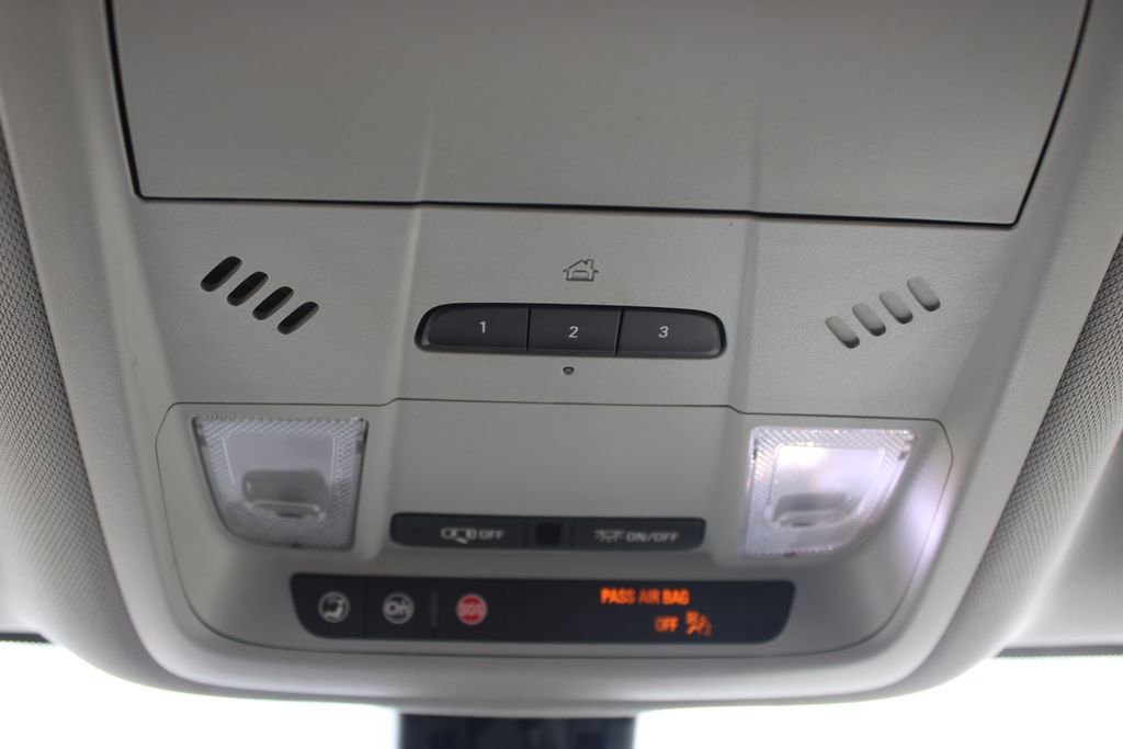 Used 2020 Chevrolet Blazer LT image 48