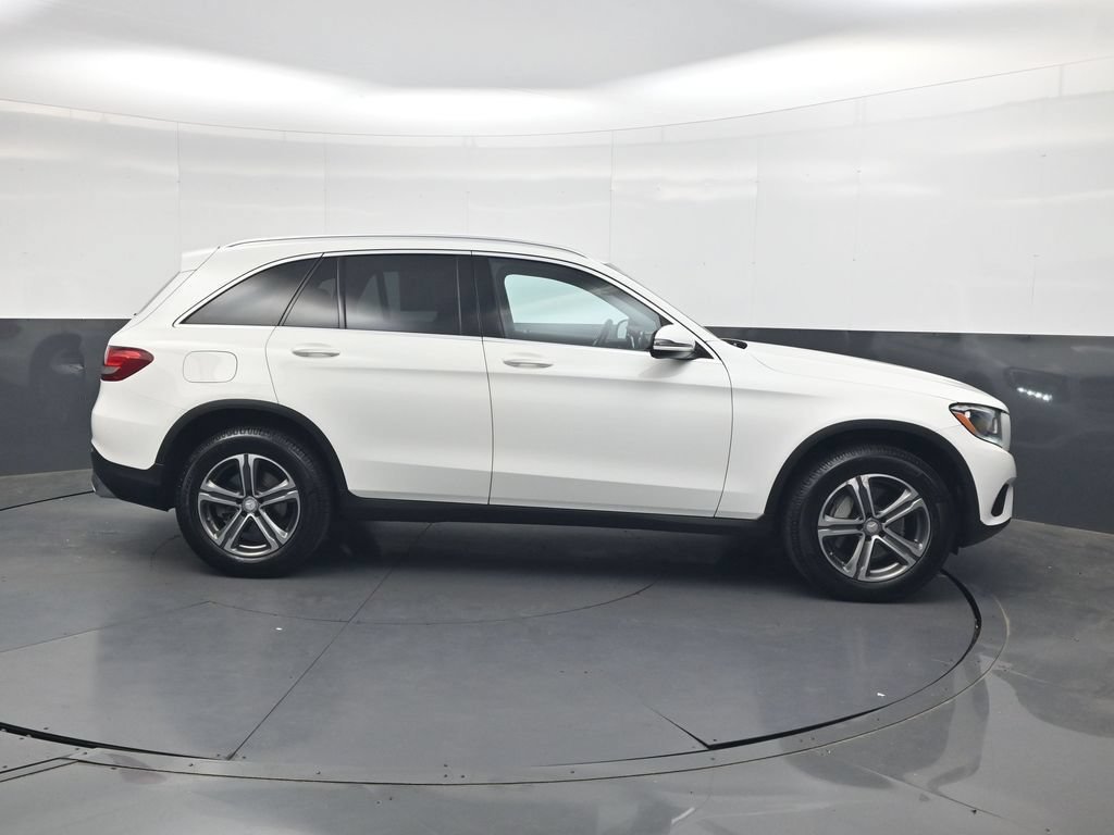 Used 2016 Mercedes-Benz GLC 300 image 4