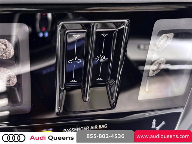 Used 2025 Audi Q4 e-tron Premium Plus w/ Premium Plus image 32
