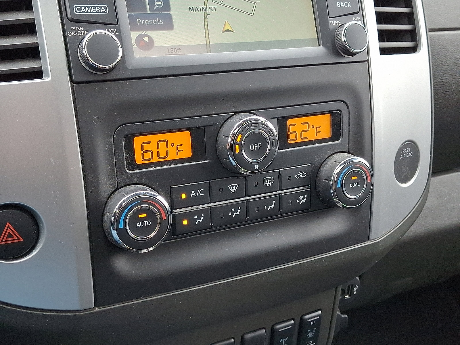 Used 2019 Nissan Frontier PRO-4X w/ Pro-4x Luxury Package image 26