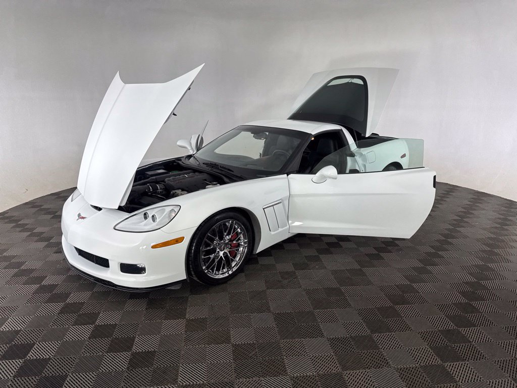 Used 2012 Chevrolet Corvette Grand Sport w/ 3LT Preferred Equipment Group RWD image 15